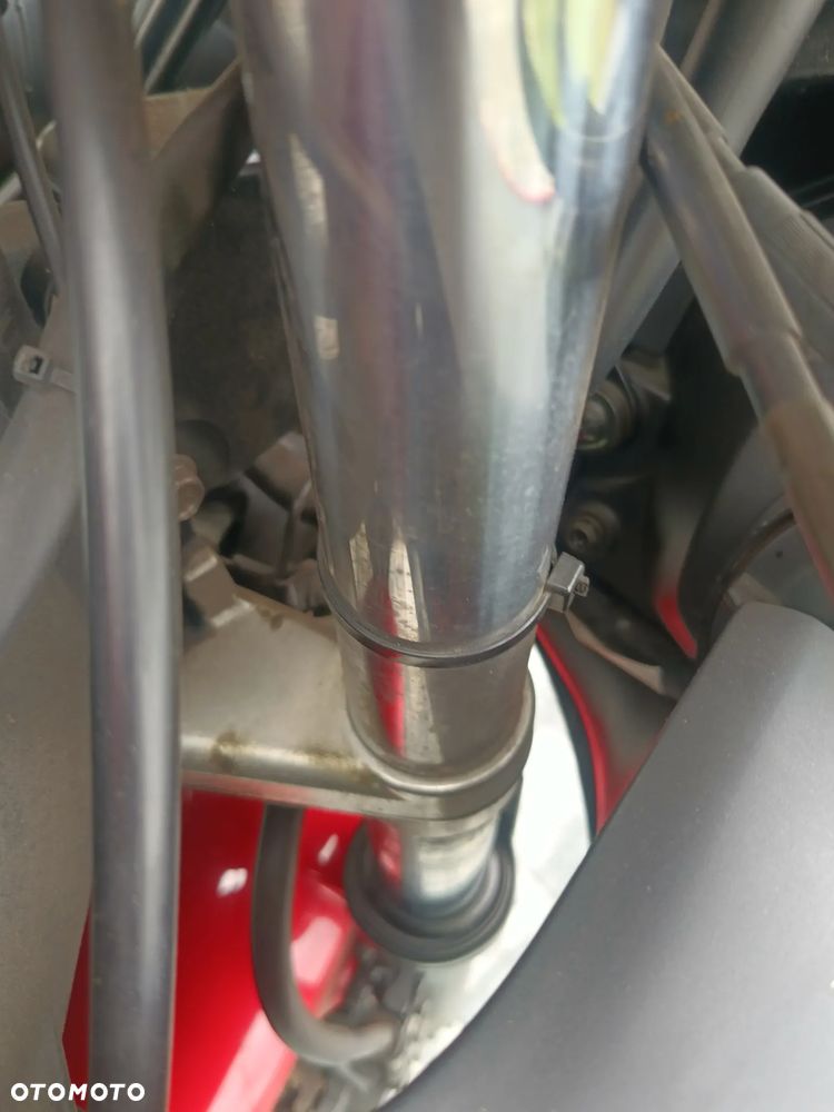 Yamaha YZF - 22