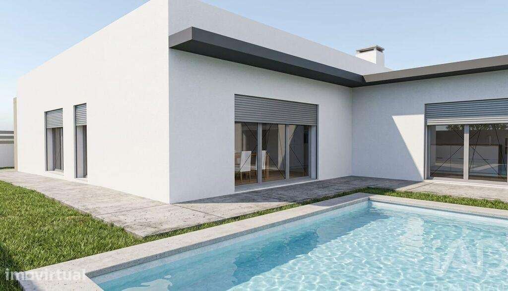 Moradia T0 à venda em Quinta do Anjo, €615.000