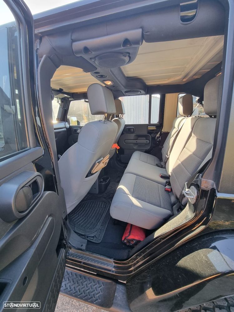 Jeep Wrangler 2.8 CRD ATX Sport - 7