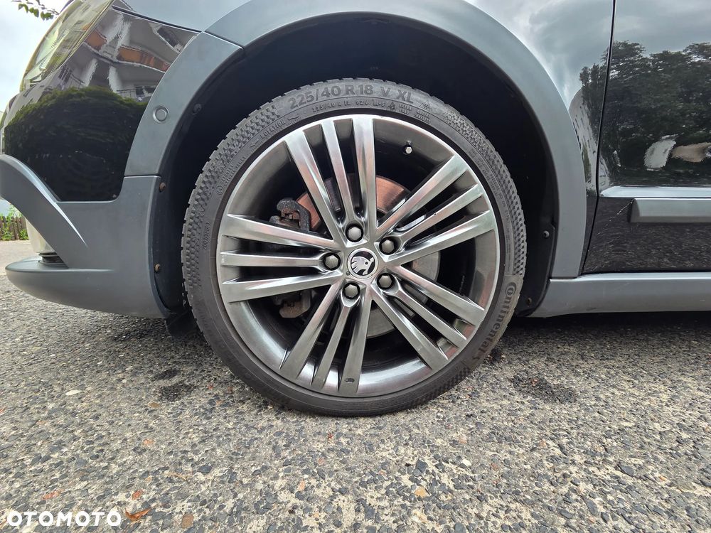 Skoda Superb 3.6 FSI 4x4 Platinum Outdoor DSG - 19