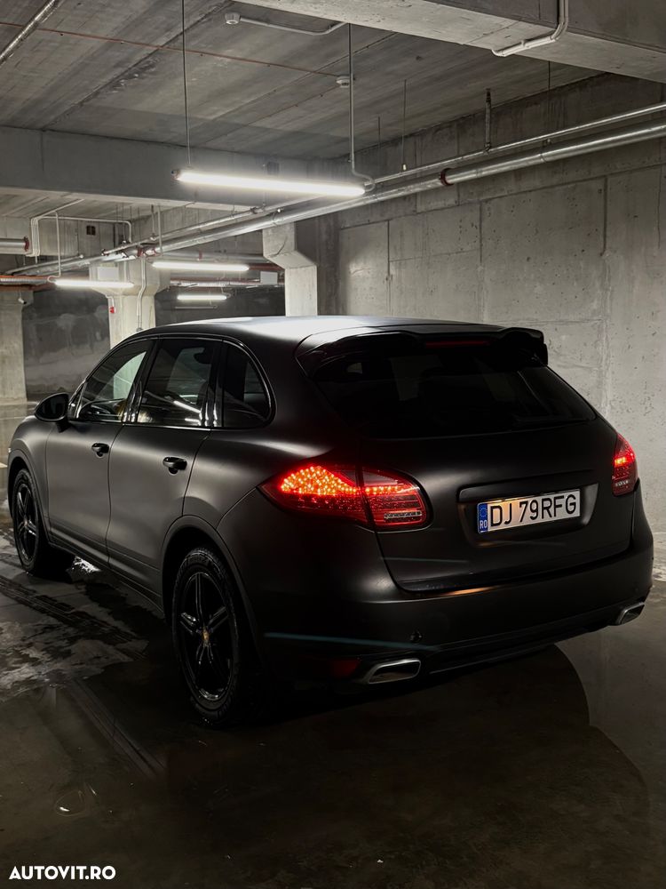 Porsche Cayenne - 3