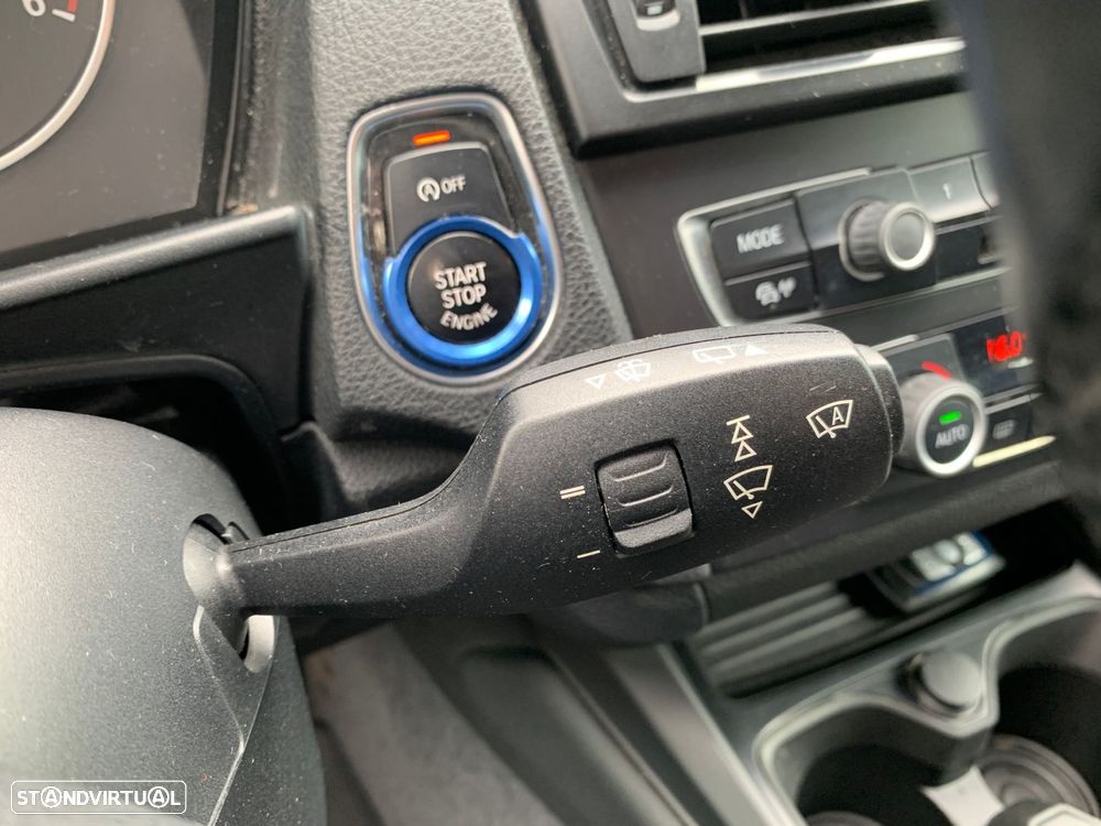 BMW 120 d Pack M - 43