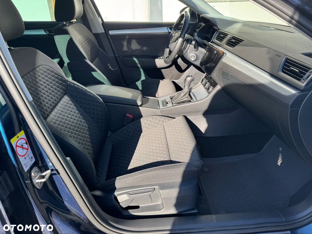 Skoda Superb 2.0 TDI 4x4 DSG Premium Edition - 9