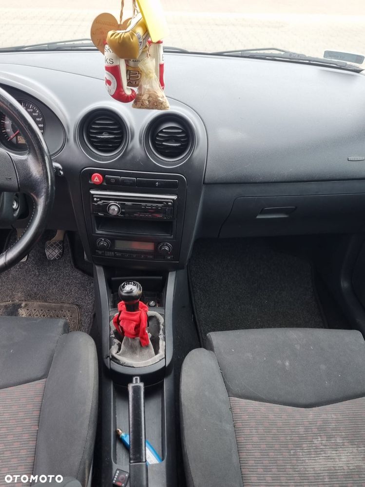 Seat Ibiza 1.4 16V Sport - 10