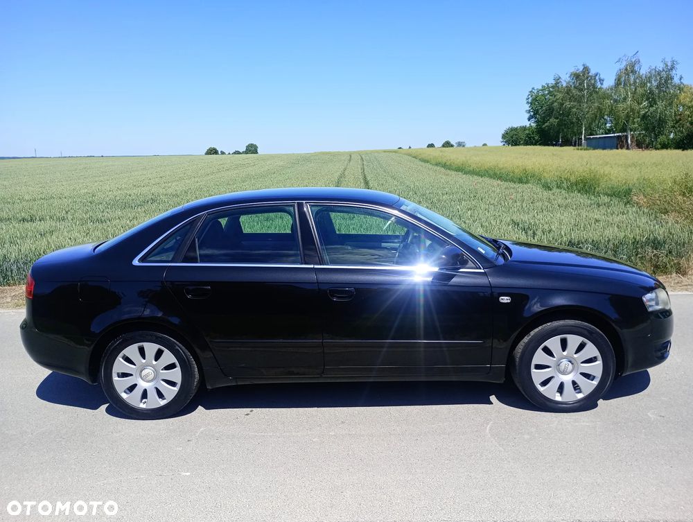 Audi A4 Limousine 2 - 10