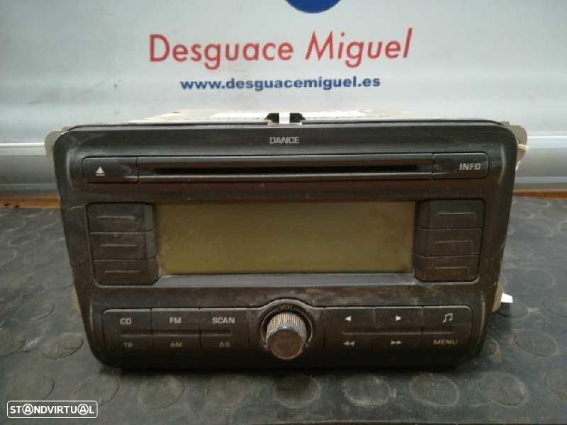 SISTEMA DE ÁUDIO RÁDIO CD SKODA FABIA 5J2 - 1