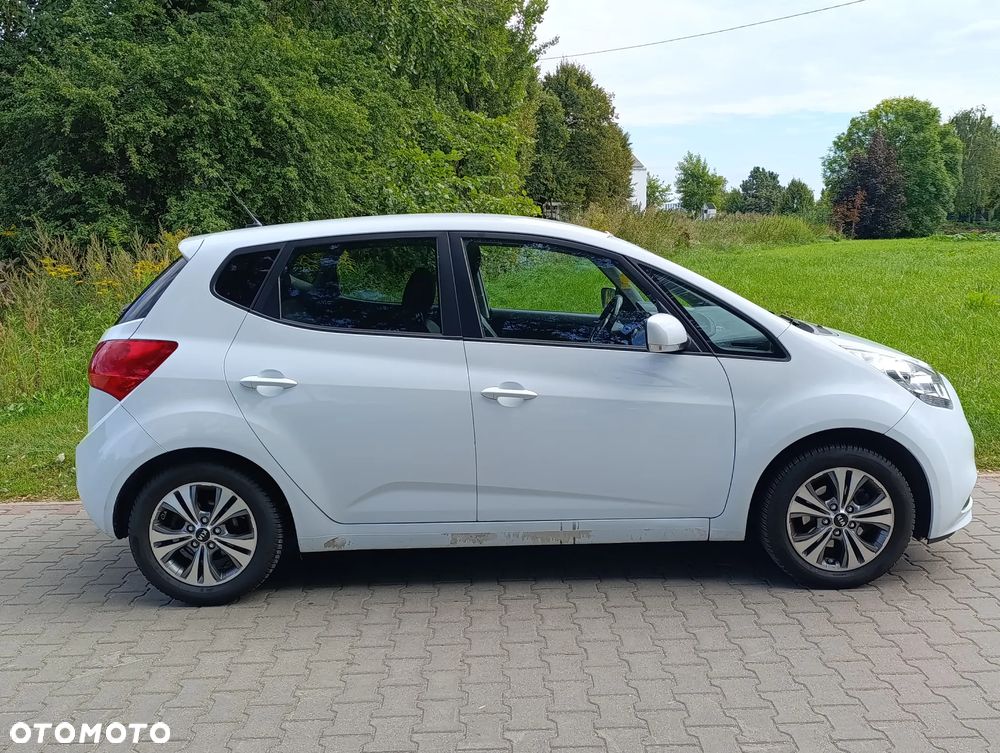 Kia Venga 1.4 CVVT Attract - 4
