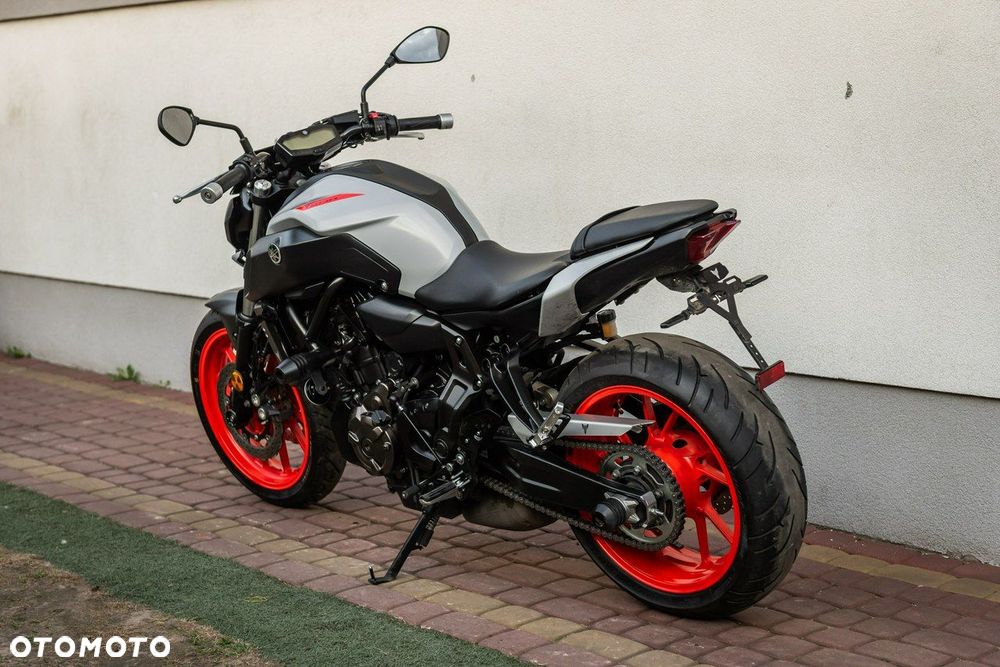 Yamaha MT - 5