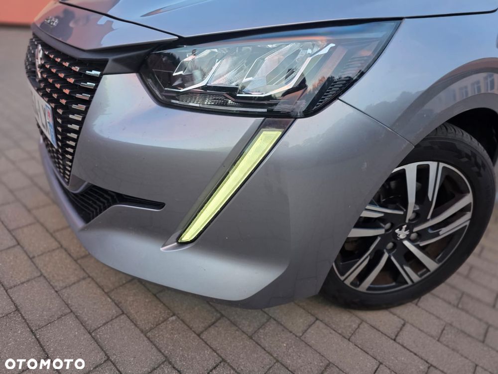 Peugeot 208 PureTech 100 Allure - 8