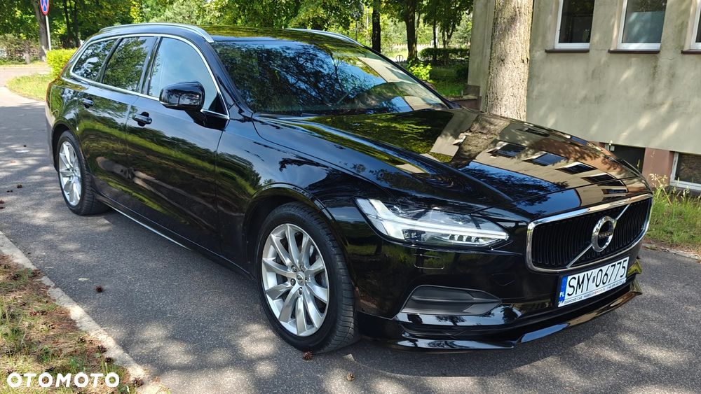 Volvo V90 D4 Momentum Pro - 35
