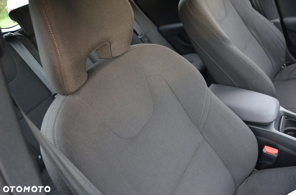 Volvo V40 T2 Kinetic - 21