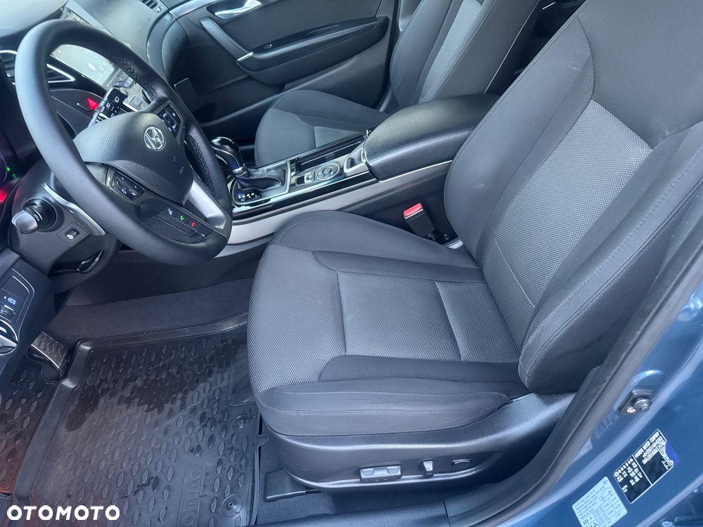 Hyundai i40 Kombi blue 1.7 CRDi DCT Premium - 29