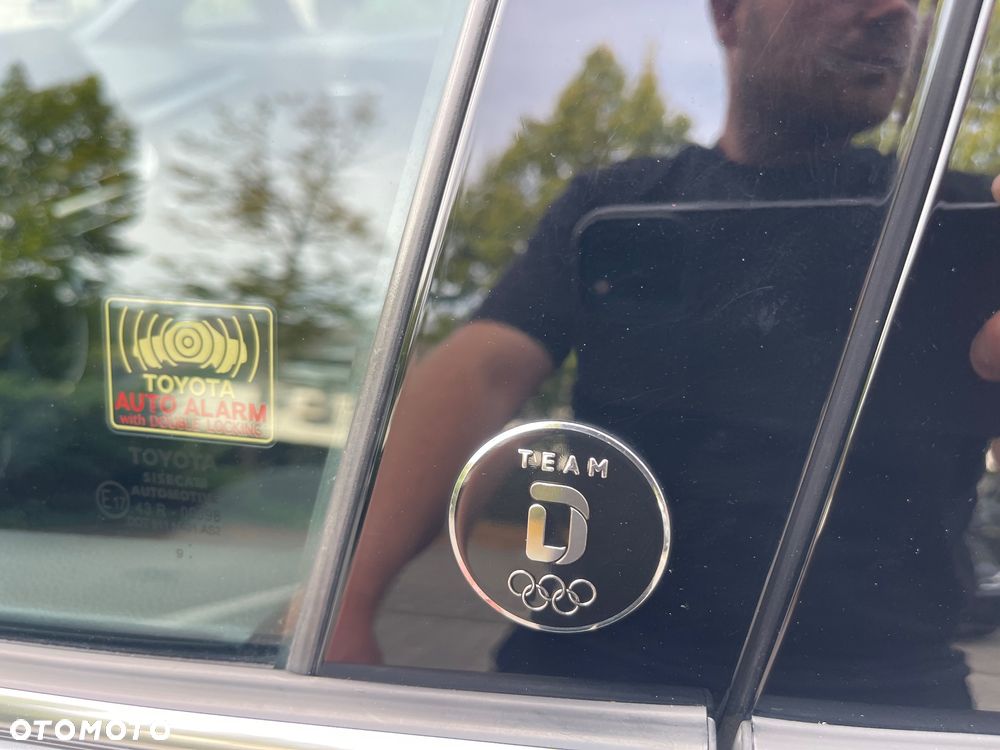 Toyota C-HR 2.0 Hybrid Team Deutschland - 14