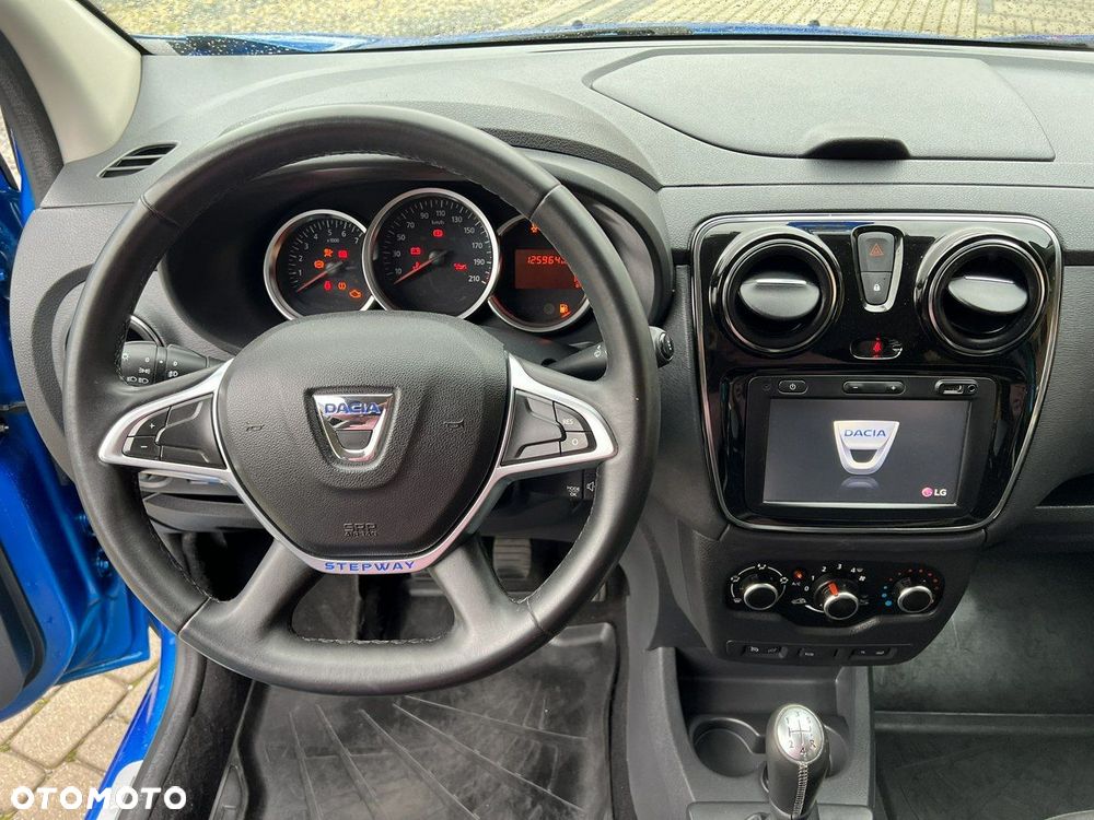 Dacia Lodgy 1.6 SCe Stepway S&S - 15