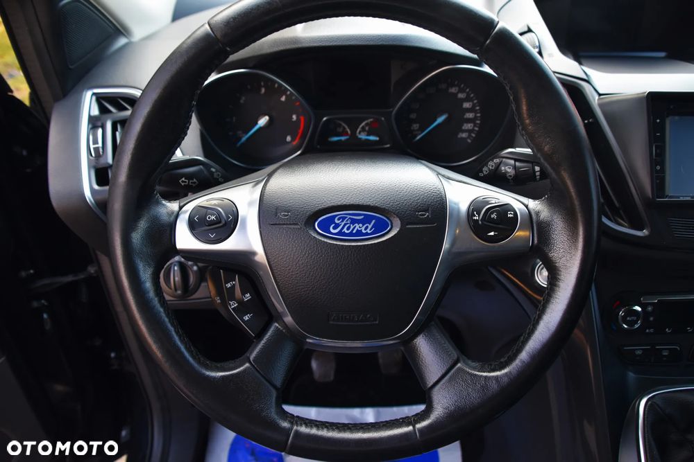 Ford Kuga 2.0 TDCi 4x4 Titanium - 17