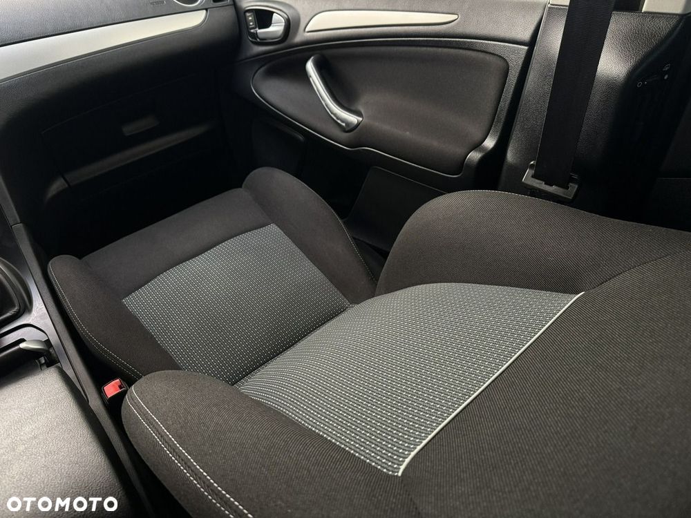 Ford S-Max 2.0 TDCi DPF Titanium - 25