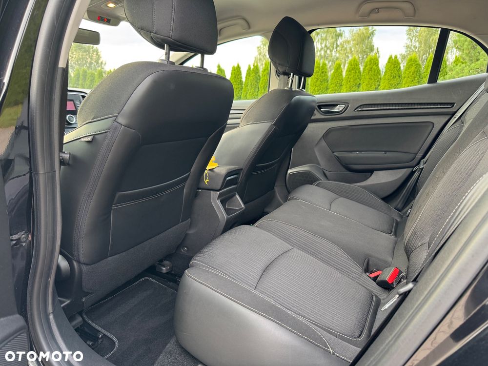Renault Megane 1.2 Energy TCe Business - 24