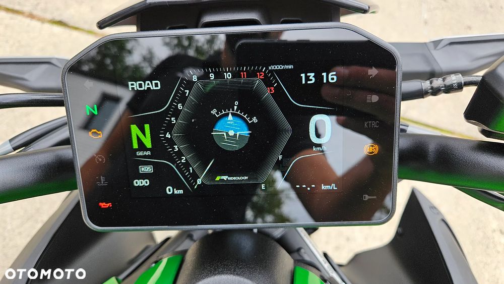 Kawasaki Z 900 - 6