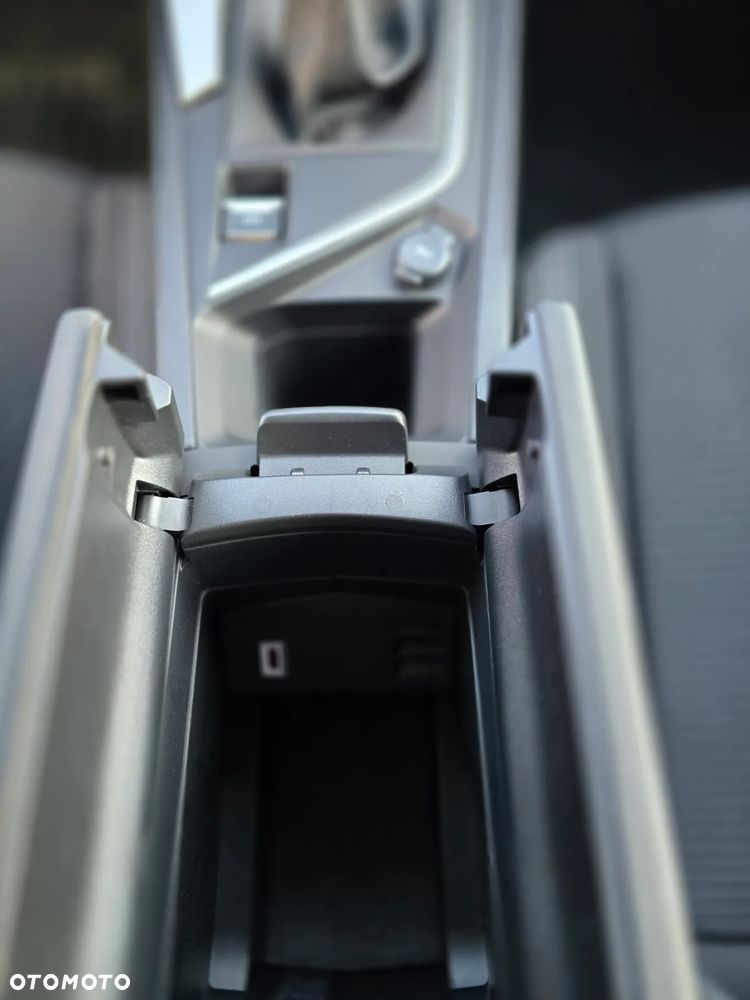 Peugeot 308 1.2 PureTech Active S&S - 28