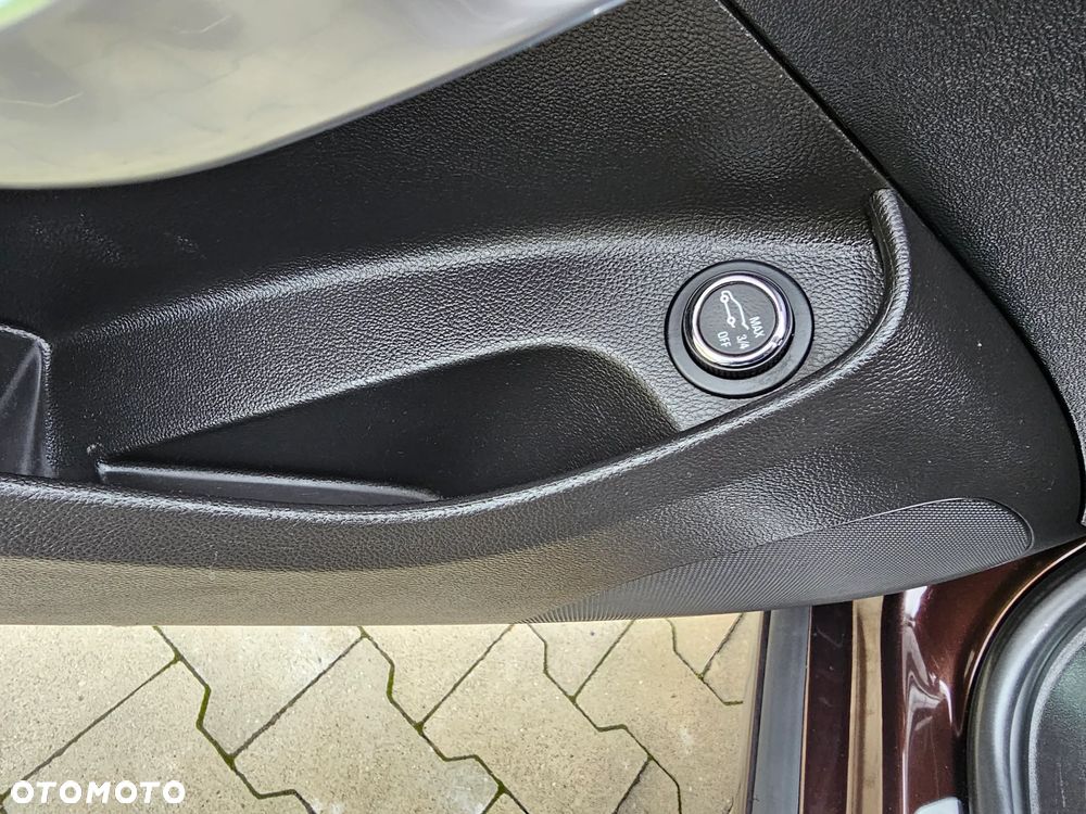 Opel Insignia 1.6 T Sport - 39