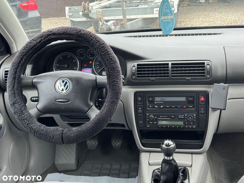 Volkswagen Passat 1.9 TDI - 23