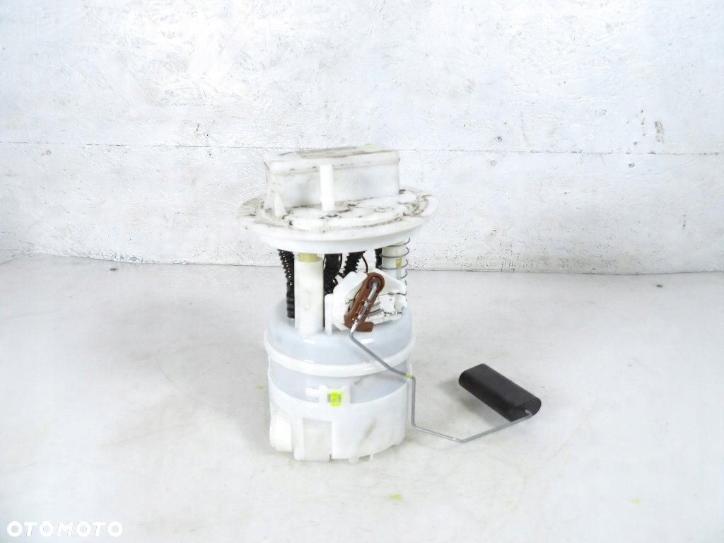 DACIA DUSTER II LIFT 1.3TCE POMPA PALIWA 172026459R - 1