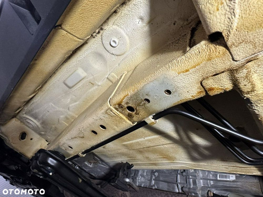 Suzuki Grand Vitara - 30