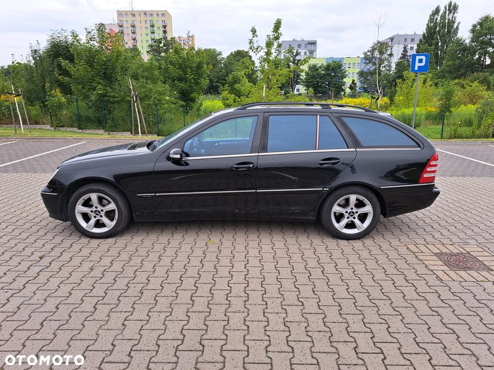 Mercedes-Benz Klasa C 220 CDI Automatik Avantgarde DPF - 2