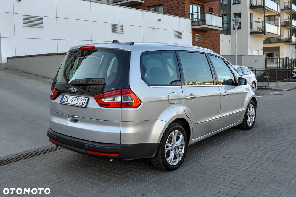 Ford Galaxy - 4