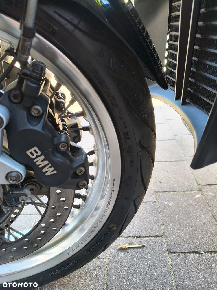 BMW R - 9