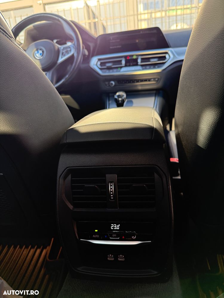 BMW Seria 3 320d xDrive AT MHEV - 16