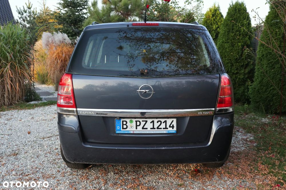 Opel Zafira - 20