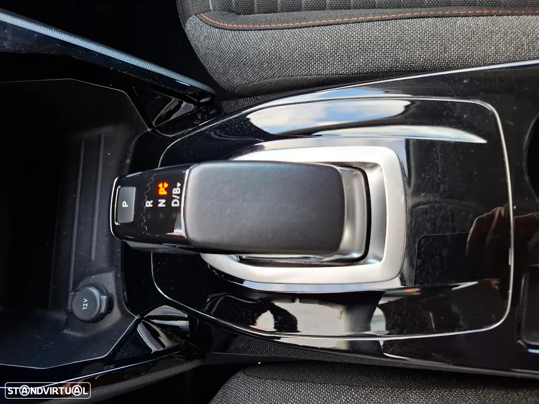 Peugeot e-2008 50 kWh Active Pack - 13