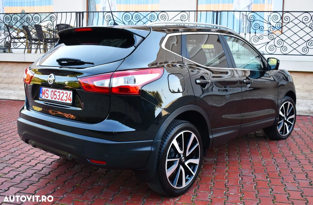 Nissan Qashqai 1.6 DCI Xtronic TEKNA - 2