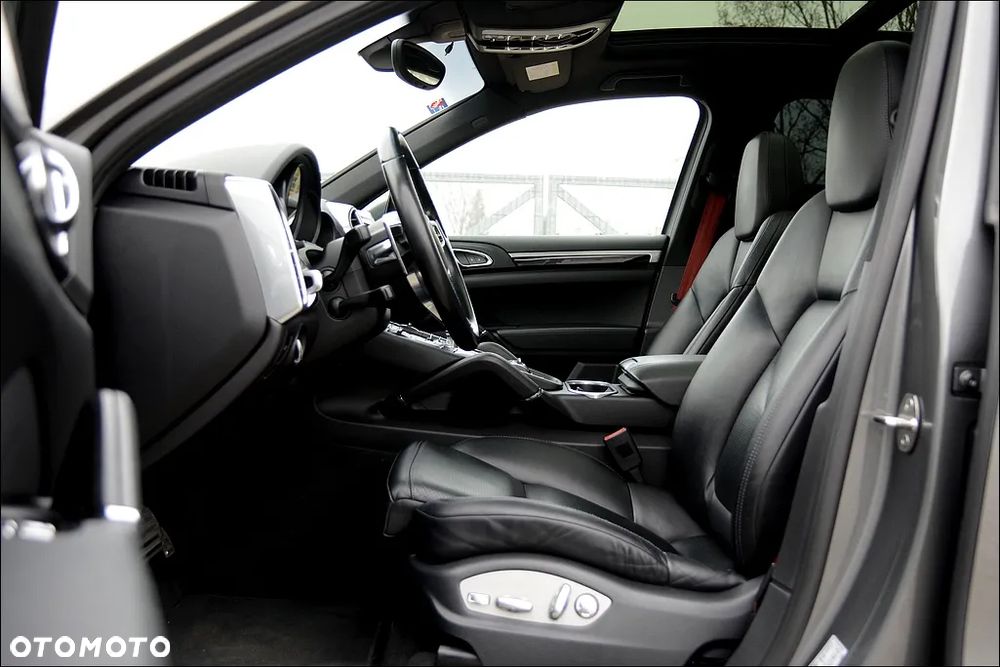 Porsche Cayenne S Platinum Edition - 19