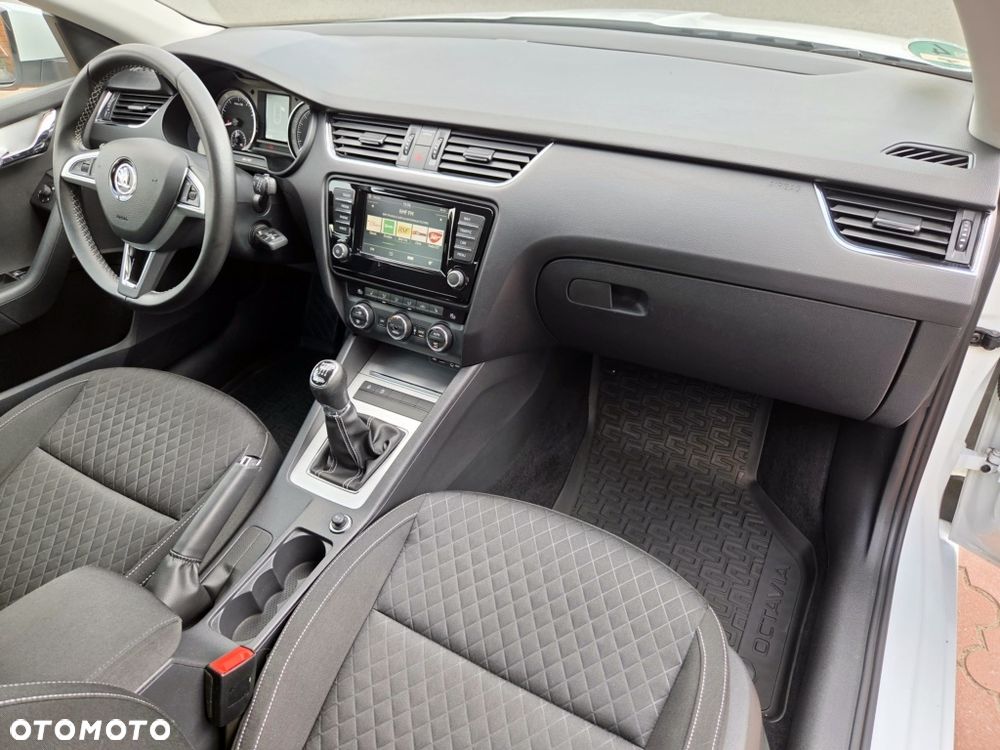 Skoda Octavia 1.4 TSI Edition - 36