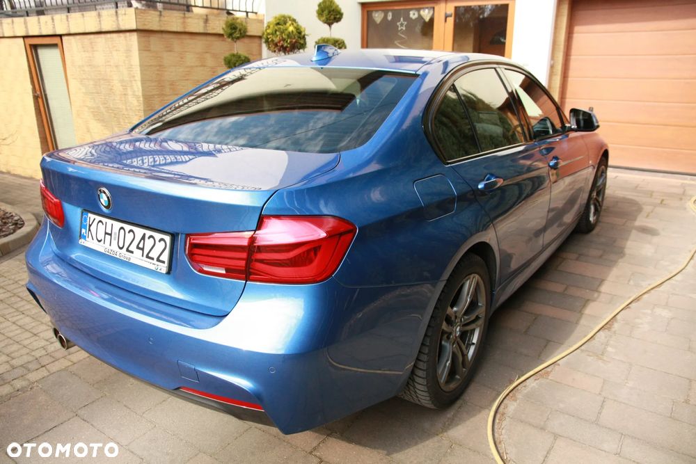 BMW Seria 3 320d xDrive - 4