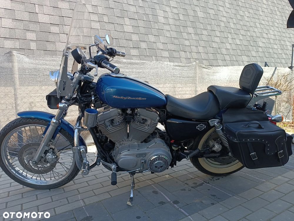 Harley-Davidson Sportster Custom 883C - 2