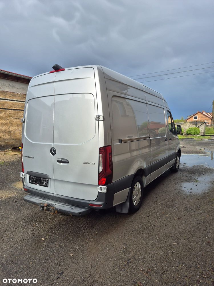 Mercedes-Benz SPRINTER 907 316 CDI - 7