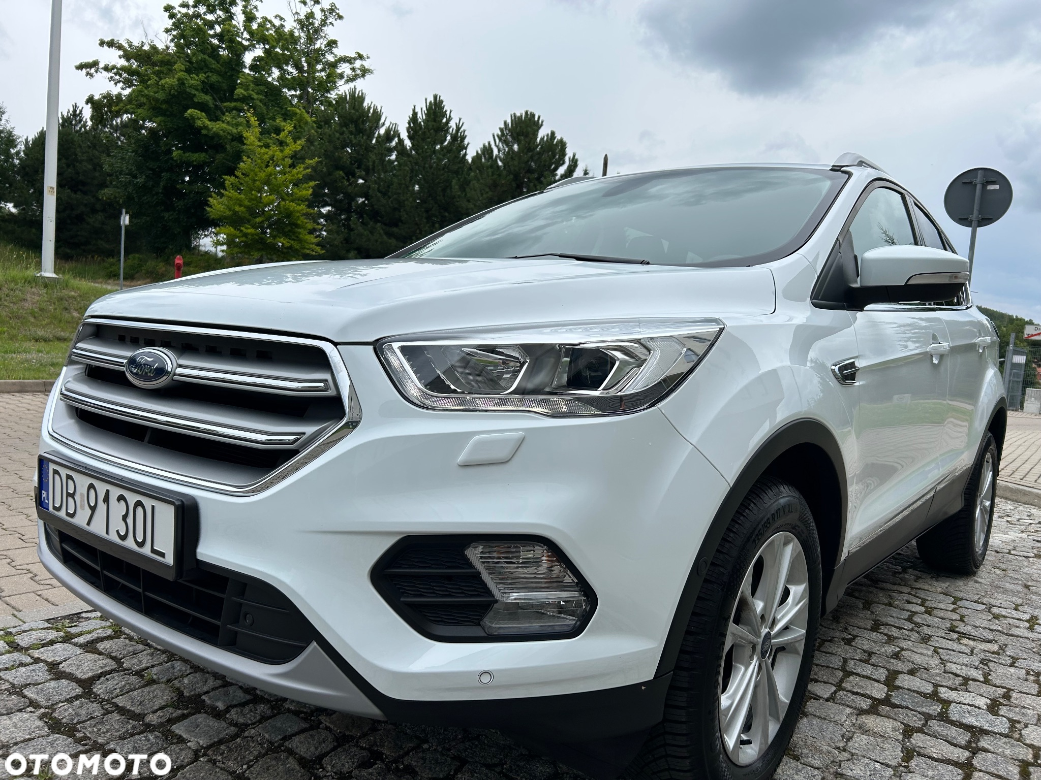 Ford Kuga 1.5 EcoBoost 2x4 Titanium - 32