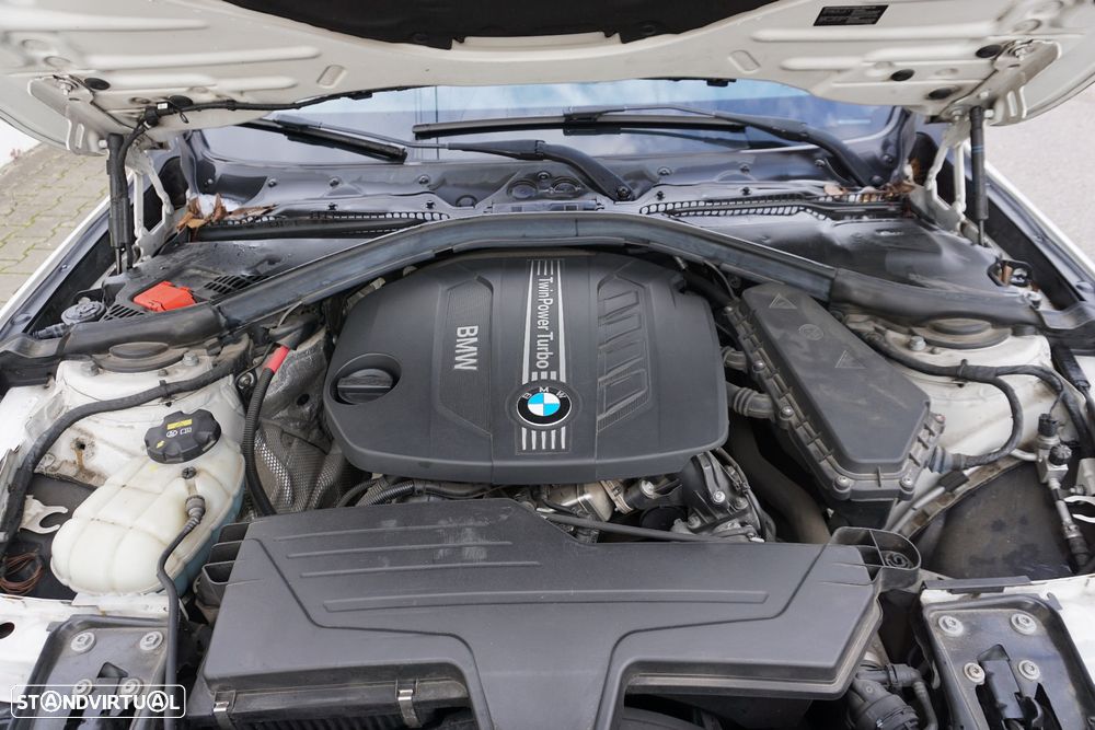 BMW 318 d Blue Performance Sport Line - 9