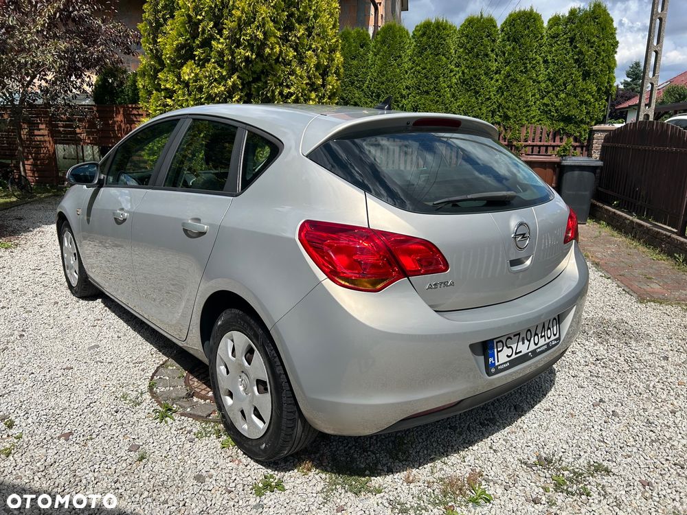 Opel Astra 1.6 Enjoy - 3