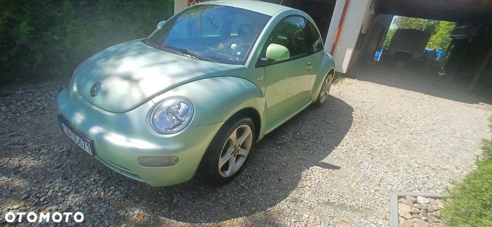 Volkswagen New Beetle - 2