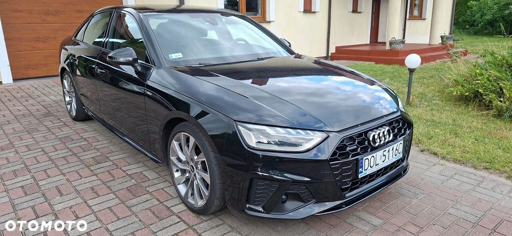 Audi A4 Limousine 45 TFSI quattro S tronic S line - 1