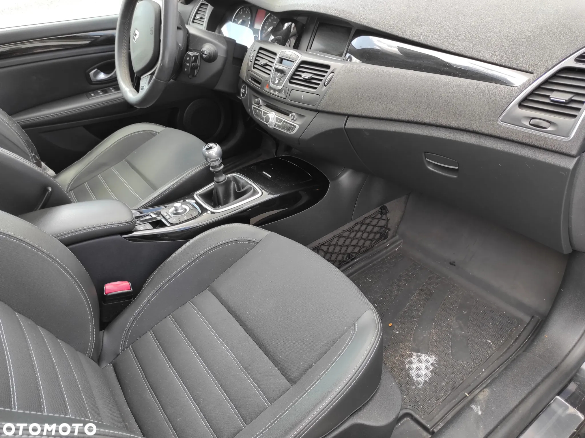 Renault Laguna 2.0 dCi Bose Edition ESM - 9