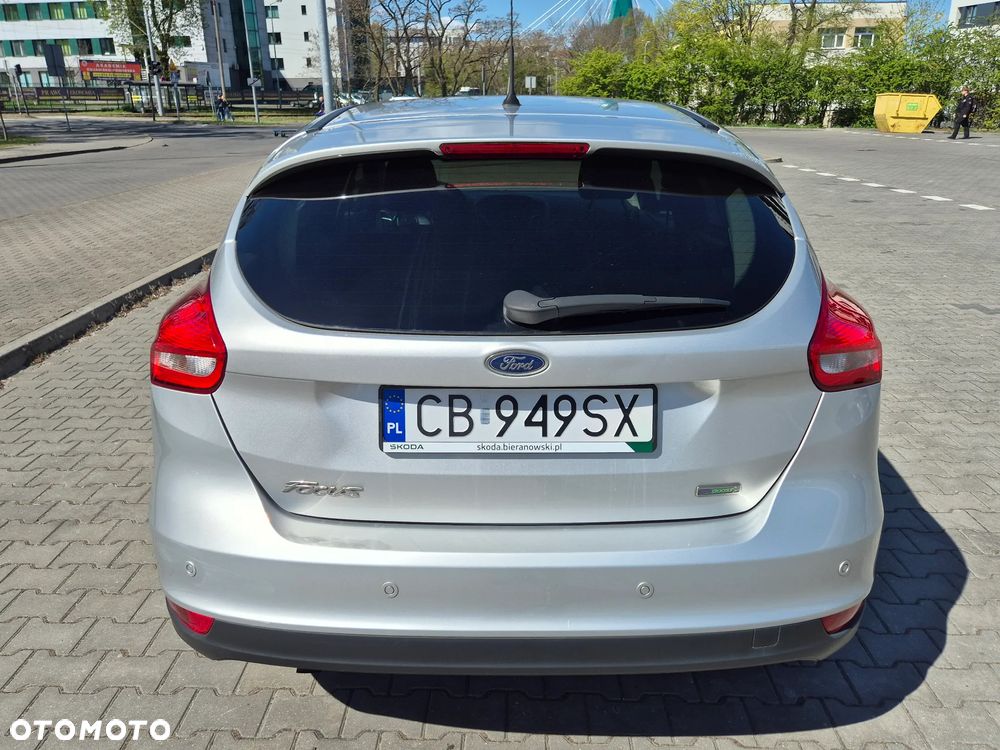 Ford Focus 1.0 EcoBoost Titanium - 5