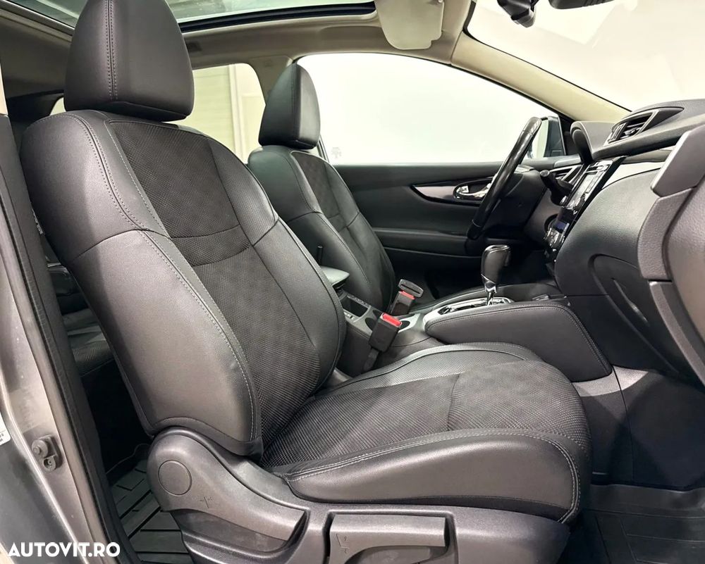 Nissan Qashqai 1.6 DCI Xtronic TEKNA - 22