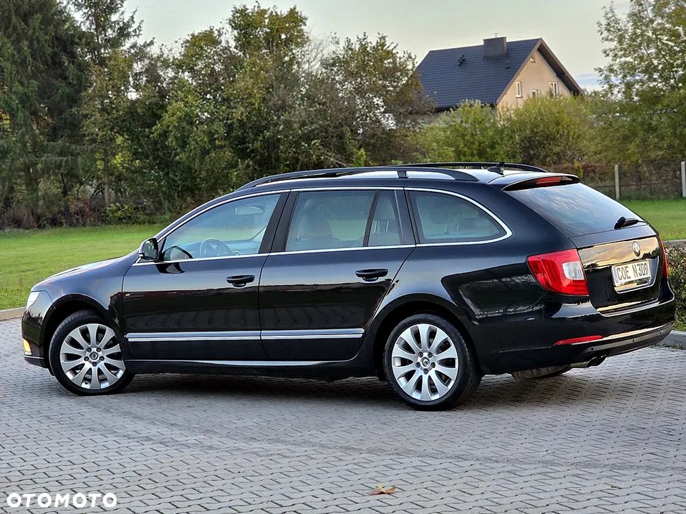 Skoda Superb Combi 2.0 TDI DSG Exclusive - 16