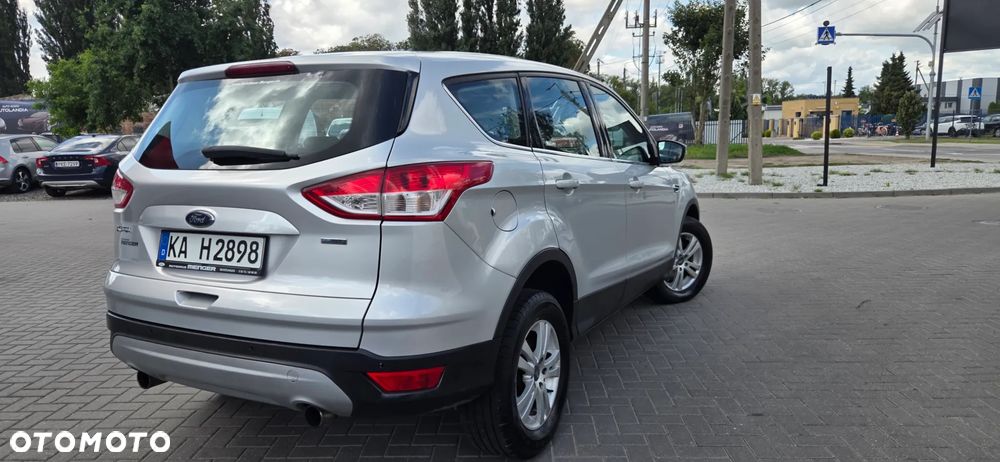 Ford Kuga 1.6 EcoBoost 2x4 Trend - 18