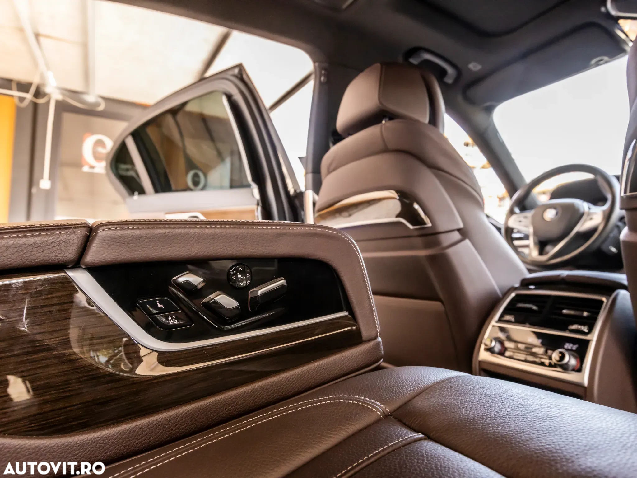 BMW Seria 7 745Le xDrive AT PHEV - 14